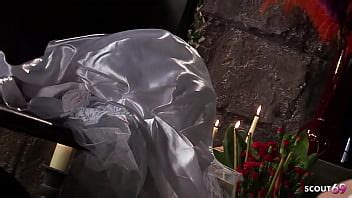 Frustrated Bride Seduce To Rough Scandal Fuck At Church By Pastor XNXX