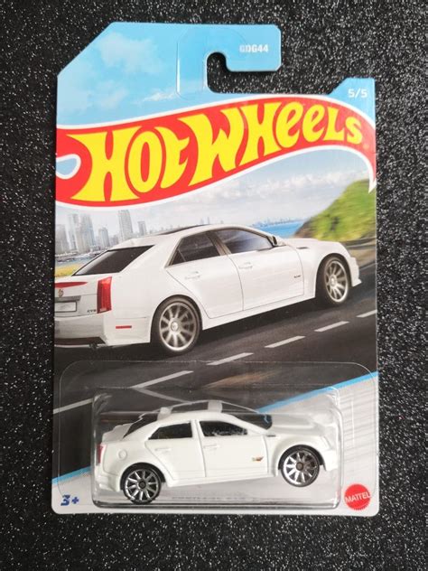 Hot Wheels Luxury Sedans Series Set Of Hobbies Toys Toys Games On Carousell