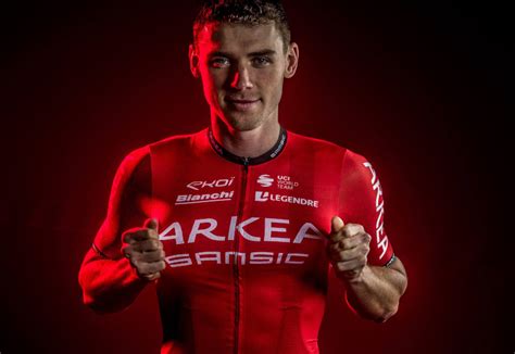 Le nouveau maillot de léquipe Arkéa Samsic pour 2023 Videos de cyclisme