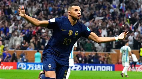 Kylian Mbappé Gana La Bota De Oro En Qatar 2022 Como Máximo Goleador Del Mundial Marcausa