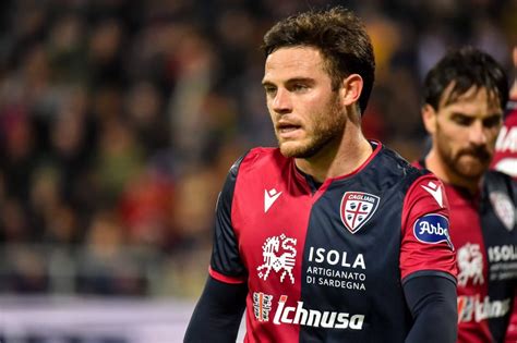 Nandez Inter Inter Le Ofrece A Cagliari El Trueque Nainggolan Nandez