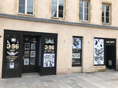 Metz Pourquoi Des Uvres D Art D Corent Les Vitrines De Bars Et De