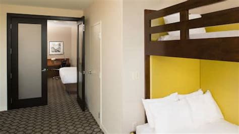 Hotels Near Disneyland, CA | Hyatt Regency Orange County