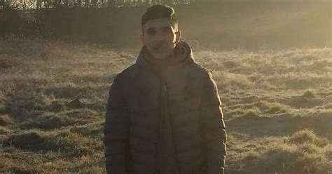 Girl Catches Sex Offender After Taking Photo While Fighting Him Off Mirror Online