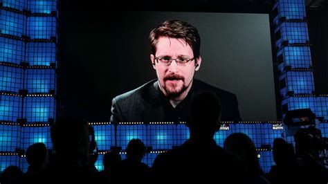 Snowden Granted Permanent Russian Residency Lawyer The Moscow Times