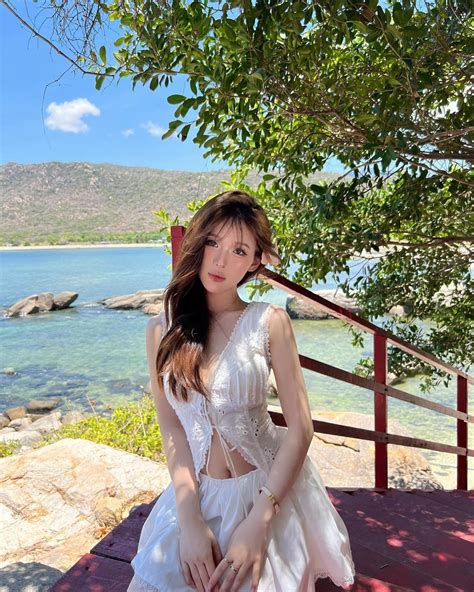 Wyn Anh hot girl da trắng dáng xinh 2 4 triệu followers được mệnh danh KOL không có đối thủ