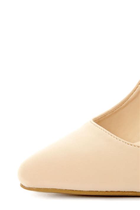 Anne Michelle Momentum Nude Chain Slingback Pumps