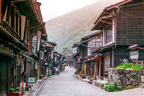 Walk The Samurai Trail To Narai Of A Thousand Houses Architecture And