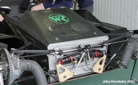 Lotus 99T, McLaren MP4-5 front pushrods; how do they work ...