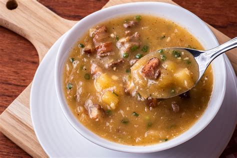 Sinta o sabor do interior receita autêntica de caldo de mandioca