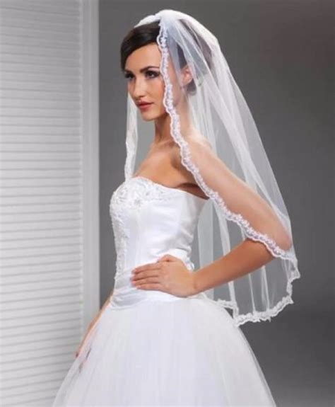 Tier Fingertip Length Bridal Finger Veil Lace Edge Wedding Veils With