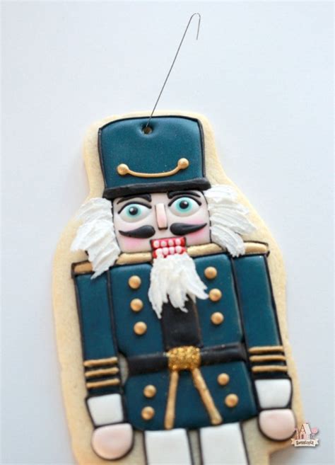 {Video} How to Decorate Nutcracker Cookies | Sweetopia