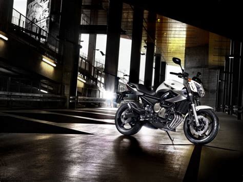 Yamaha Xj Naked Galerie Moto Motoplanete