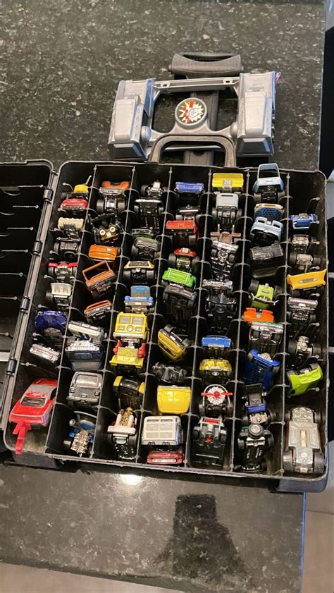Maleta De Carrinhos Hot Weels Brinquedo Hot Wheels Usado Enjoei