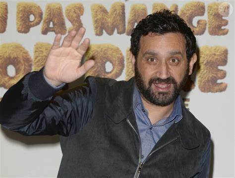 Vidéo Cyril Hanouna Avant Première Du Film Pourquoi Jai Pas Mangé