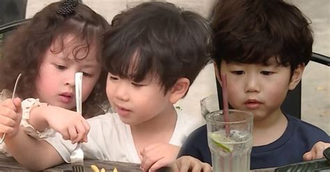 Bộ 3 gia đình hot nhất mạng xã hội Cam Xoài Đậu cùng nhau tham gia show thực tế mới