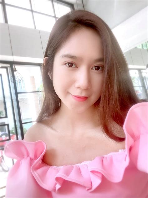 Có một tiệm nail cực chất giữa Sài Gòn được hot mom Minh Hà và nhiều người đẹp người mẫu hot