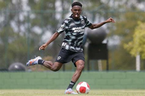 Jeffinho Agradece Apoio Da Torcida E Comemora Retorno Ao Botafogo