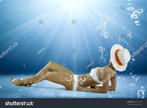 Slim Sexy Woman Bikini Water Splash Stock Photo 673131913 Shutterstock