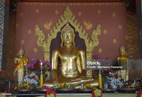 Luang Pho Mor Ancient Buddha Statue Wat Mahathat Chai Nat Thailand ...