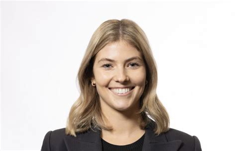 Lily Swan Joins Jlls Office Leasing Team Canberra Commo