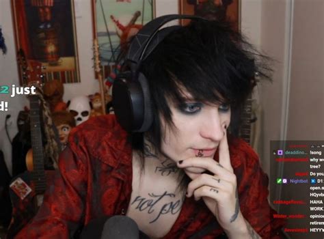 Pin By On Johnnie Guilbert In Johnnie Guilbert Jake Weber Hot Emo Guys