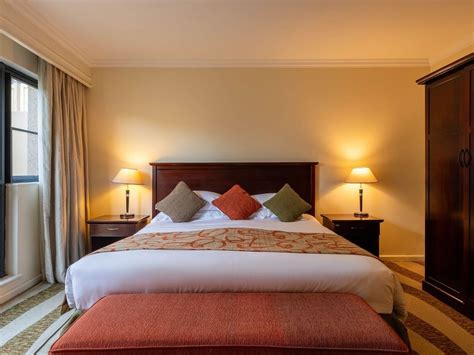 Deluxe Rooms | Kigali Serena Hotel