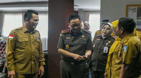 Gubernur Ansar Bersilaturahmi Dengan Kajati Kepri Siap Lanjutkan