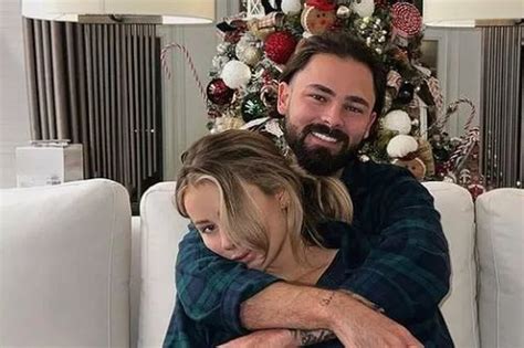 Loose Women S Olivia Attwood In Hot Water Over Offensive Instagram Post With Bradley Dack