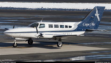 N663AA Cape Air Cessna 402C Photo By RobertLN ID 1248766