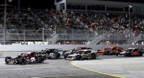 Nascar Whelen Modified Tour Standings Breaking Down The Top In