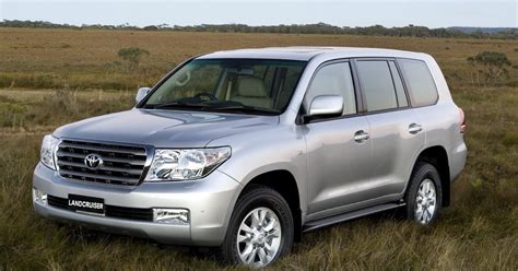 2008 Toyota Land Cruiser V8 Petrol And Diesel High Res Images And Press