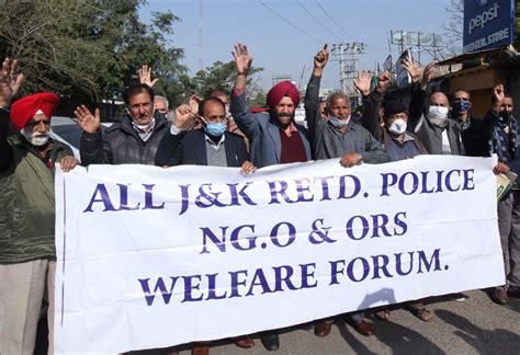 Non Gazetted Police Pensioners Welfare Forum Holds Protest Jammu