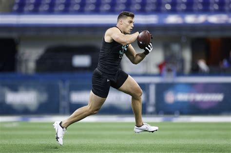 Raiders News Rookie Linebacker Tanner Muse Out Until 2021 Silver And