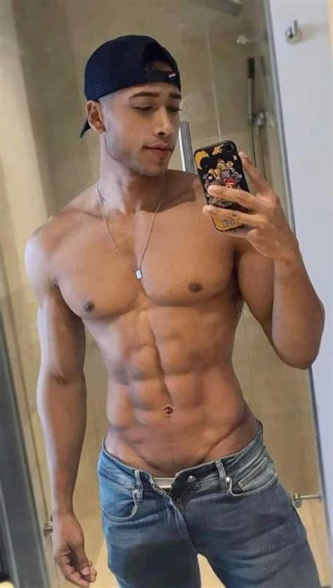 Hot Dudes May Hot Guys