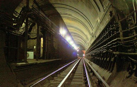 Down Street Underground Station Eb Platform Looking West Flickr