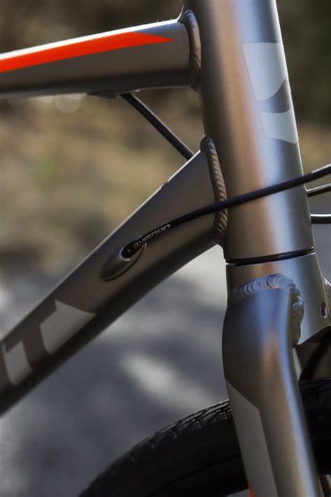 Giant Escape Hybrid Bike Review | Tredz Bikes