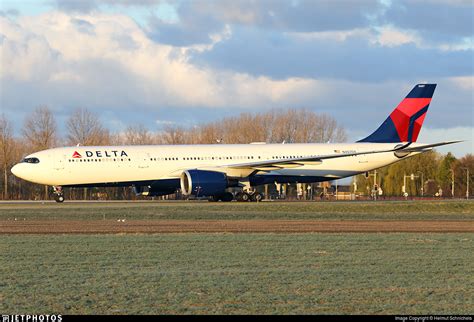 N407DX Airbus A330 941 Delta Air Lines Helmut Schnichels JetPhotos