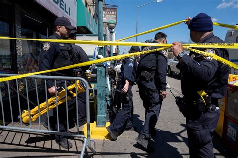 What We Know About The Brooklyn Subway Shooting The New York Times