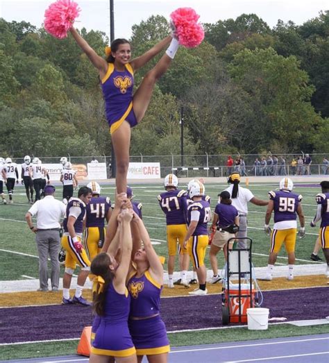 WCU CHEER : r/NCAAgirls