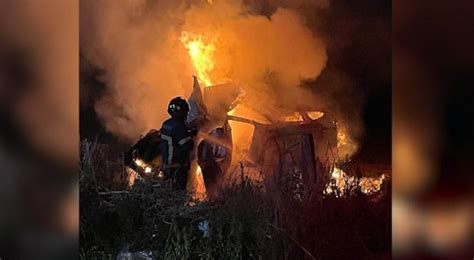 Carro Carregado De Cigarros Capota Pega Fogo E Rapaz Morre Carbonizado