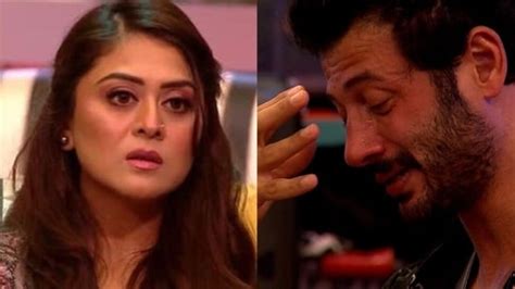 Bigg Boss Ott 2 Falaq Naaz And Jad Hadid Evicted From Show Web Series Hindustan Times