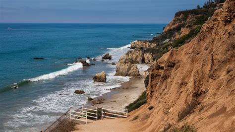 El Matador Beach: Exploring Malibu's Caves – CaliCase