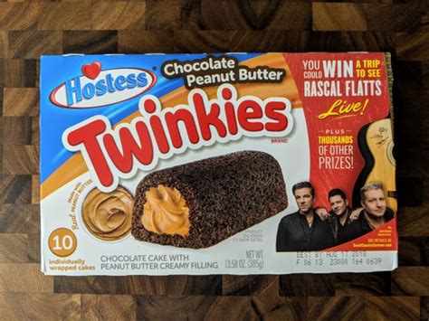 Review: Hostess - Chocolate Peanut Butter Twinkies