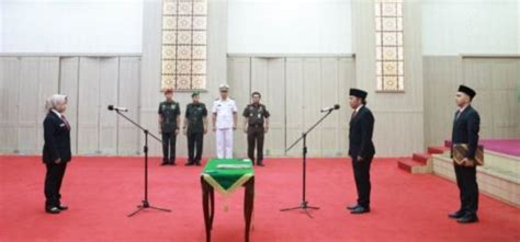 Pj Gubernur Banten Al Muktabar Lantik Virgojanti Sebagai Penjabat Sekda