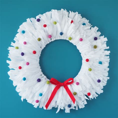 The Tiny Funnel: Felt Holiday Wreath