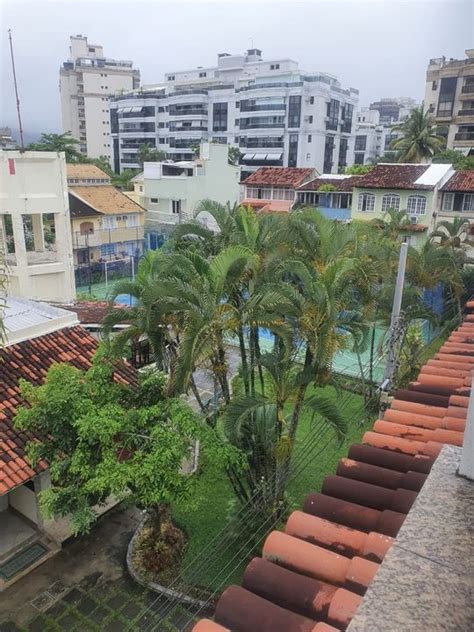 Casa Na Rua Jornalista Pierre Plancher Barra Da Tijuca Em Rio De