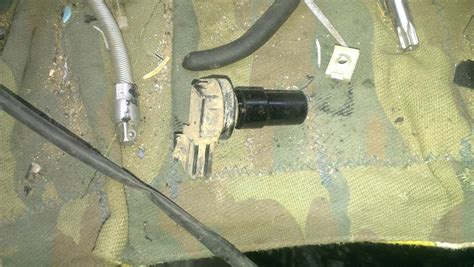 Замена датчика скорости — Nissan Liberty, 2 л, 2001 года | своими ...