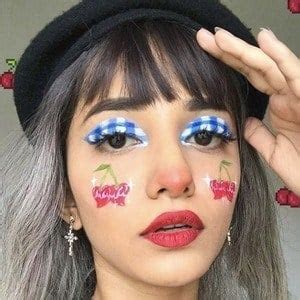 Krutika TheMermaidScale - Age, Family, Bio | Famous Birthdays