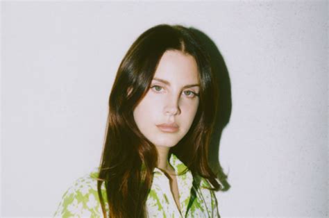 Lana Del Rey Is Headlining Bst Hyde Park In July